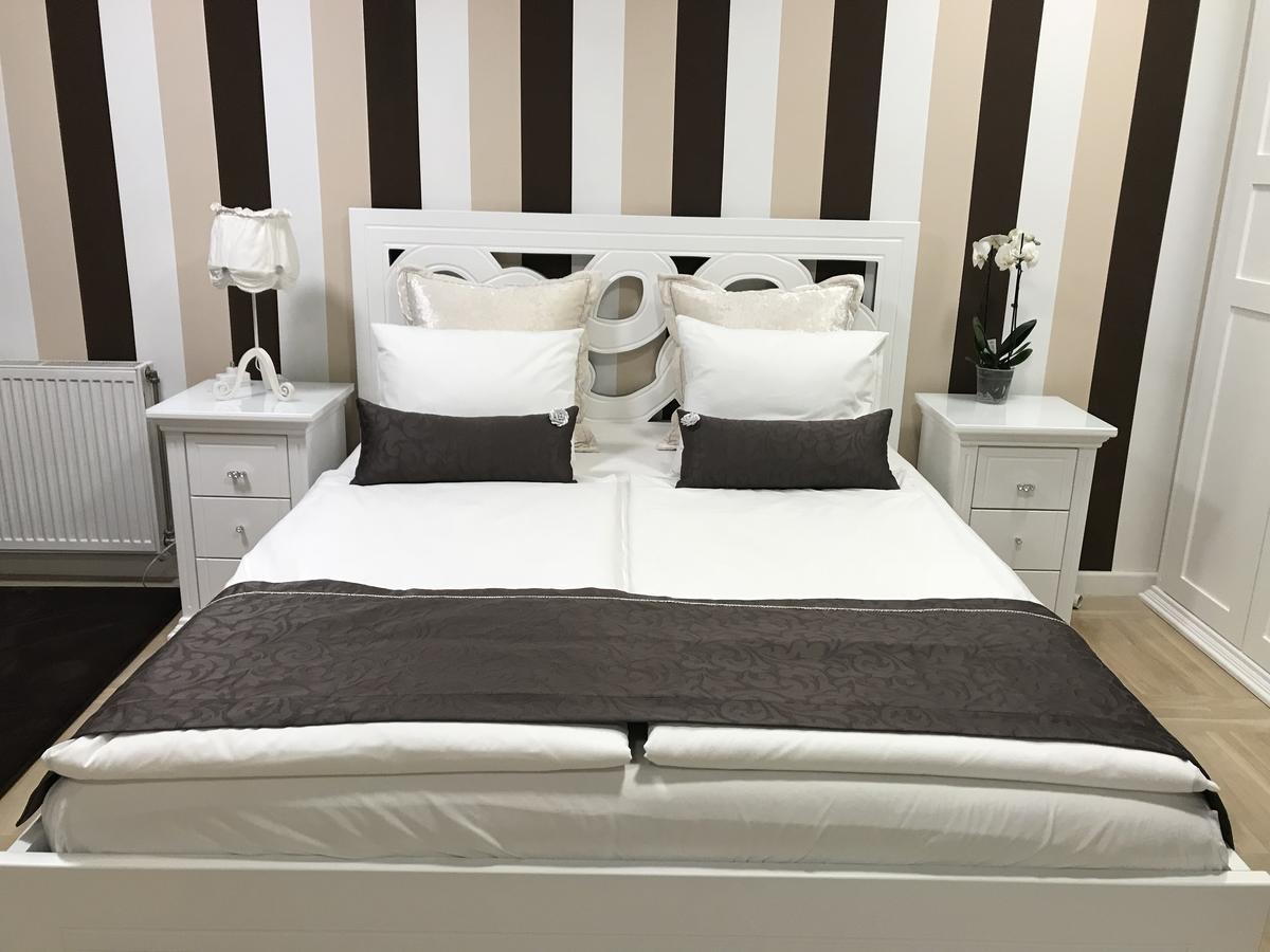 Lux New White Apartment 诺威萨 外观 照片