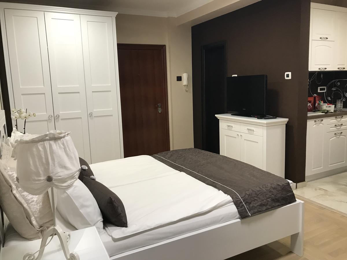 Lux New White Apartment 诺威萨 外观 照片