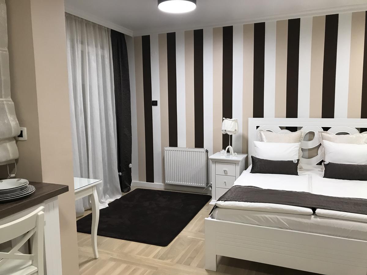 Lux New White Apartment 诺威萨 外观 照片